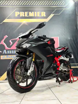 Cbr250RR black matte 2019 km.18rb super gass. Anugerah motor rungkut