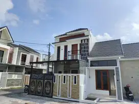 Rumah Modern 600 jt-an 2 Lantai Colomadu Barat Museum Pabrik Gula