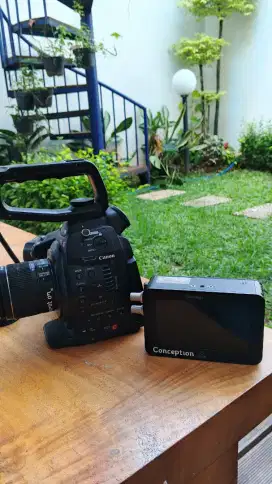 Canon C100 gen 1  (Body Only)