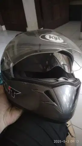 Helm Full Face KYT