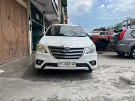 Toyota Innova G diesel manual 2015