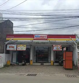 Dijual Bangunan Toko Alfamart Strategis di Leuwinanggung