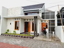 Rumah Cantik Promo All In Di Cluster Dekat Exit Tol Klodran