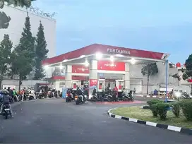 Di jual pom bensin di kota bandung