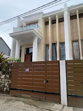 Rumah 2 Lantai di Griya Kenari Hertasning Makassar