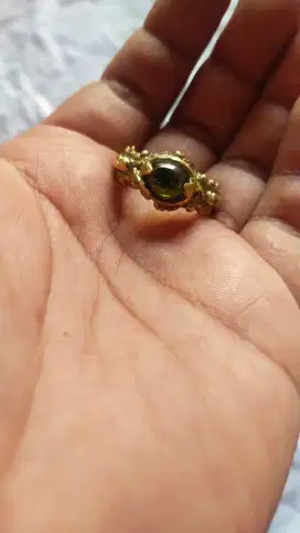 Di maharkan cincin kuno antik ukuran ring 9, bukan keris
