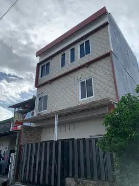 Rumah 3 Lantai di Btp Pao Pao Makassar