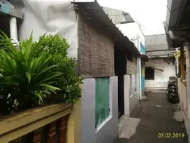 Dijual rumah murah layak huni luas 1lt akses gg motor di condet