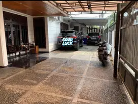 RUMAH DIJUAL DI JLN AYUB JAKARTA SELATAN