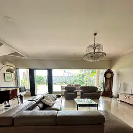Rumah PALING HOMIE di Kemanggisan Ilir dengan luas 1075 m2