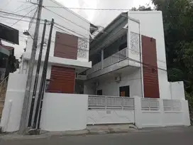 Hanya 7 Menit Kampus UGM: Dijual Kos 2 Lantai Full Penghuni di Monjali