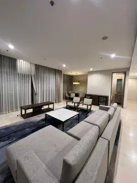 For Rent Verde Two Apartment 2 BR 211 Sqm