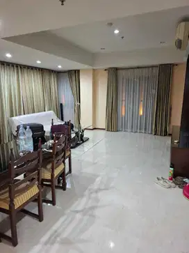 Dijual Apartemen Royal Mediterania Tj Duren 3BR Furnish Lantai Rendah