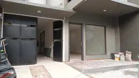 Sunrise Garden, Dekat Kedoya-Kebon Jeruk, Dijual Rumah Baru 7 X 27