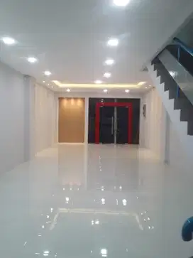 Ruko Intercon Plaza 82/235 275jt 8M