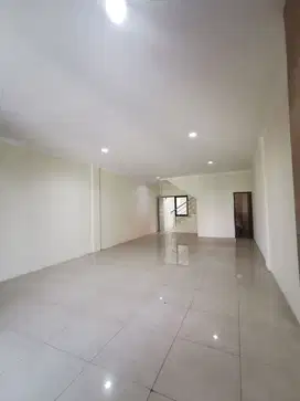 Ruko 3 Lantai di Mekarwangi, Jl. Indrayasa, Bandung