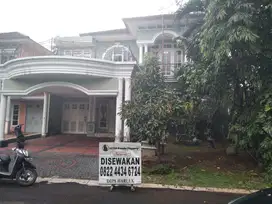 Disewakan Rumah di Kota Wisata Full Furnished LT 300