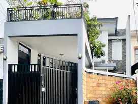 Rumah Minimalis 2 Lantai di Perumahan Mahkota Simprug Siap KPR J-19713