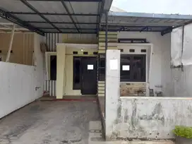 Rumah Minimalis Strategis di Perum Permata Cibubur Siap KPR J-19691