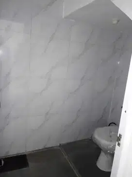 RUMAH BARU KOMERSIL DEKAT KOTA JEMBER SUASANA ASRI