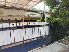 Rumah lamà DLM kompleks tidak banjir dan Bisa utk wisma