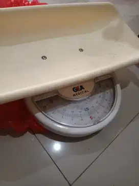 Timbangan Bayi Gea Medical Murah