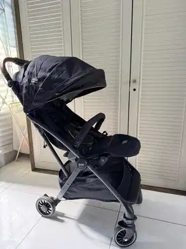 Stroller - Joie Tourist Signature