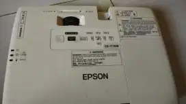 Proyektor Epson eb-1776w