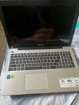 Laptop Asus X555LF