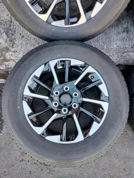 Velg Toyota Fortuner GR R.18 ori