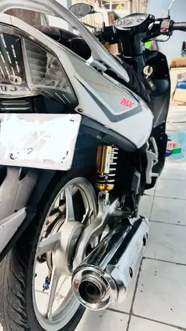 Yamaha Nouvo z putih