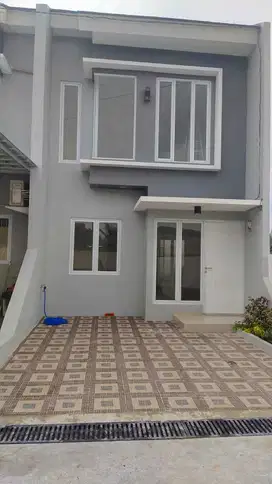 Dijual Rumah 2 Lantai Siap Huni di Cluster Faldis Di Jatimakmur Bekasi