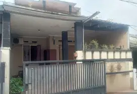 Rumah minimalis 2 lt siap huni SHM di Taman Mangu Indah Bintaro CL 295