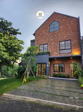 DIJUAL RUMAH SIAP HUNI ELEGANT DI DE LATINOS , BSD