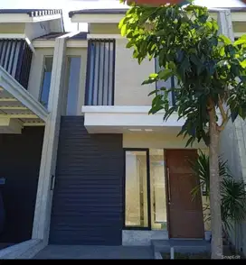 jual rugi rumah NORTHWEST LAKE belum pernah di tmpi perlu renov