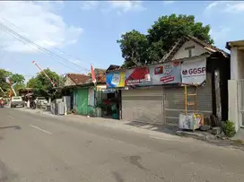 Tnah super bagus di nologaten dekat Amplaz
