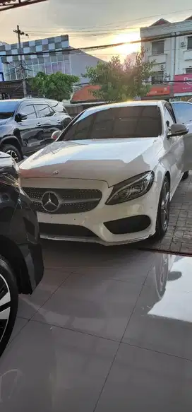 MERCEDES BENZ C250 2016 AMG ! LOW ODO