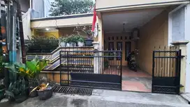 Di jual rumah di perumahan pondok timur indah mustika jaya bekasi
