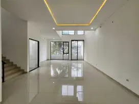 Jual rumah baru luas dan megah di citra 2 ext jakarta barat