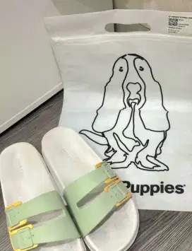 Sandal hush puppies