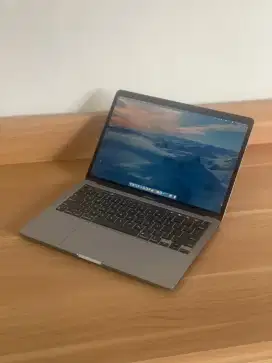 MacBook pro 13 inch 2022 M2 , second original