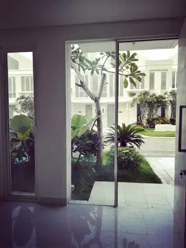 Rumah Baru Gress Minimalis Di Grand Pakuwon, Surabaya Barat