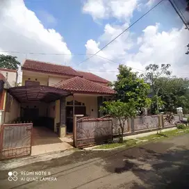 Rumah dijual lokasi depan  griya arcamanik