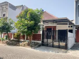 Dijual Rumah Tingkat 1,5 Lt Furnished Di Perumahan Graha Estetika
