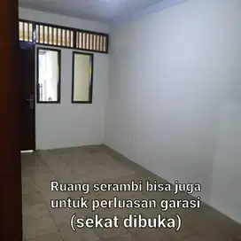 Di sewa rumah di Tebet Depan taman, bagus terawat