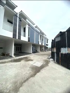 Rumah baru 2 lantai bonus furnish di pisangan jakarta timur