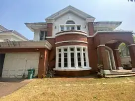 Rumah Karawaci Residential Reguler Bulevar Palem Raya 700 m²