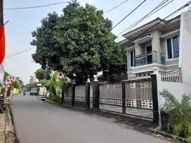 Jual Rumah 2 Lantai Kamar Tidur 10+2 Pinggir Jalan di Tangerang Pinang