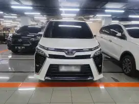 Toyota voxy 2018
