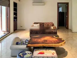 Rumah 2 Lantai Bagus SHM di Tulodong, Jakarta Selatan